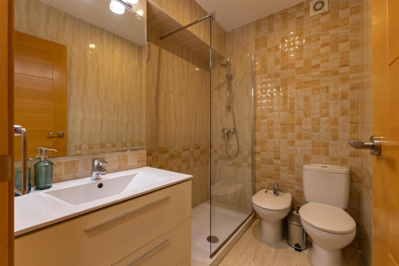 Charming 3 Bedroom Apartment At Triana Center By Oui 塞维利亚 外观 照片