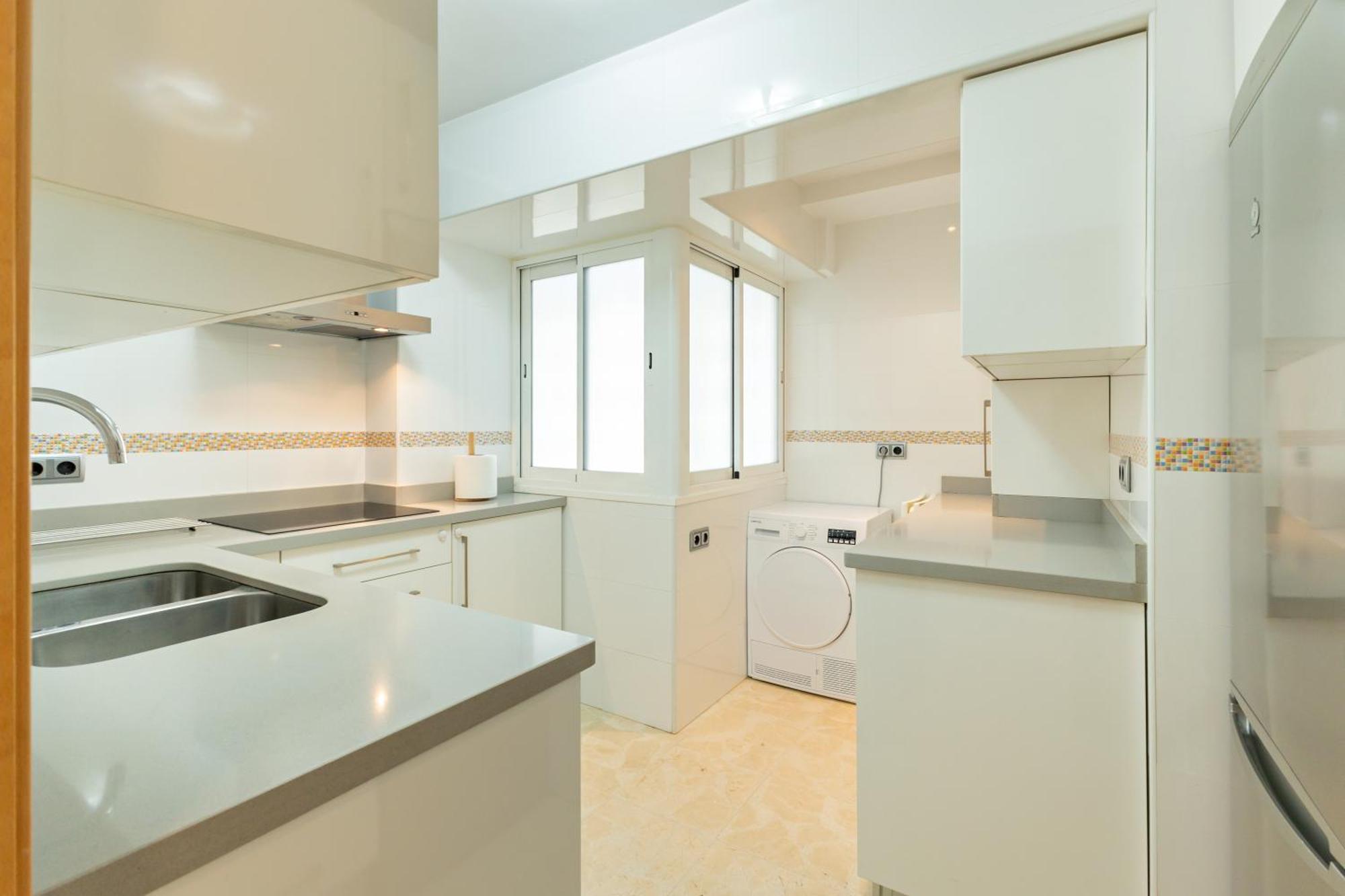 Charming 3 Bedroom Apartment At Triana Center By Oui 塞维利亚 外观 照片